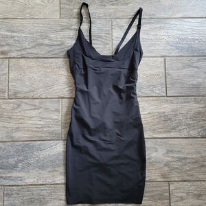 Maidenform Adjustable Strap Form Fitting Shape Wear